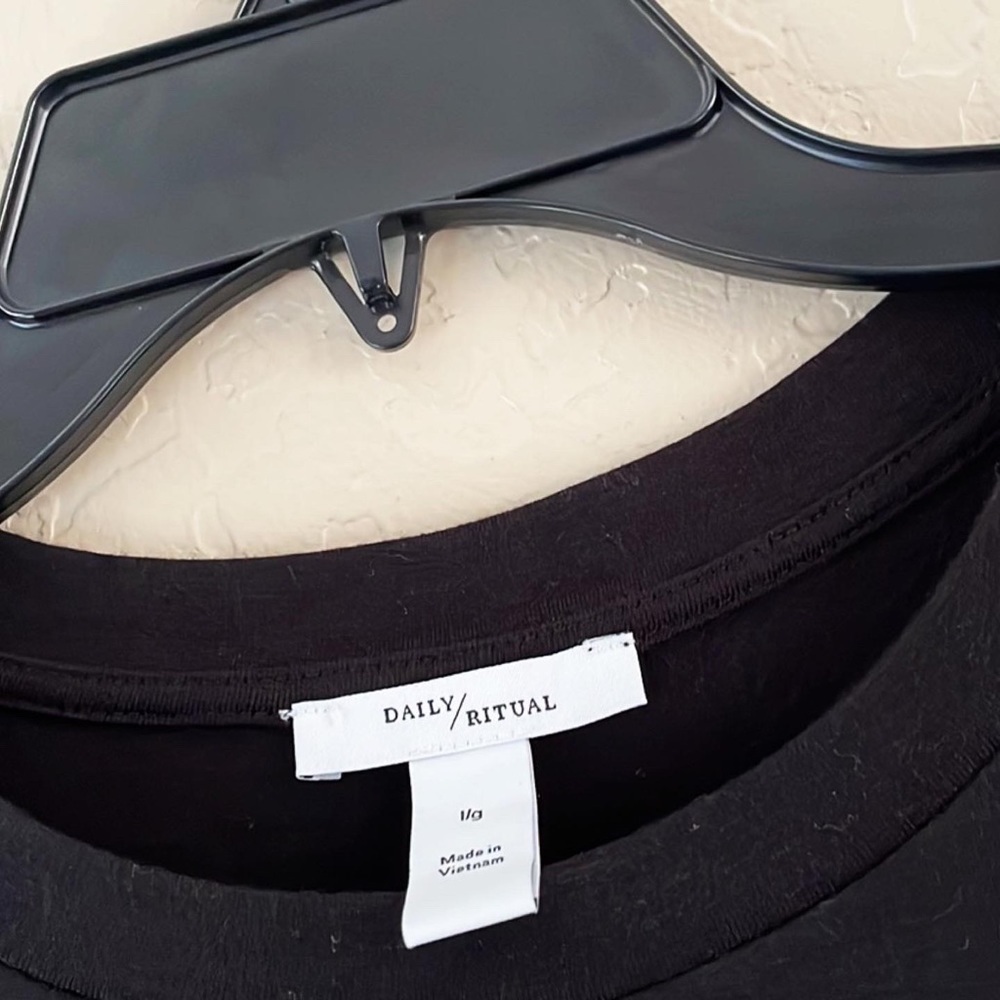 Daily Ritual Black Tunic‎ Knit Top - Picture 8 of 10